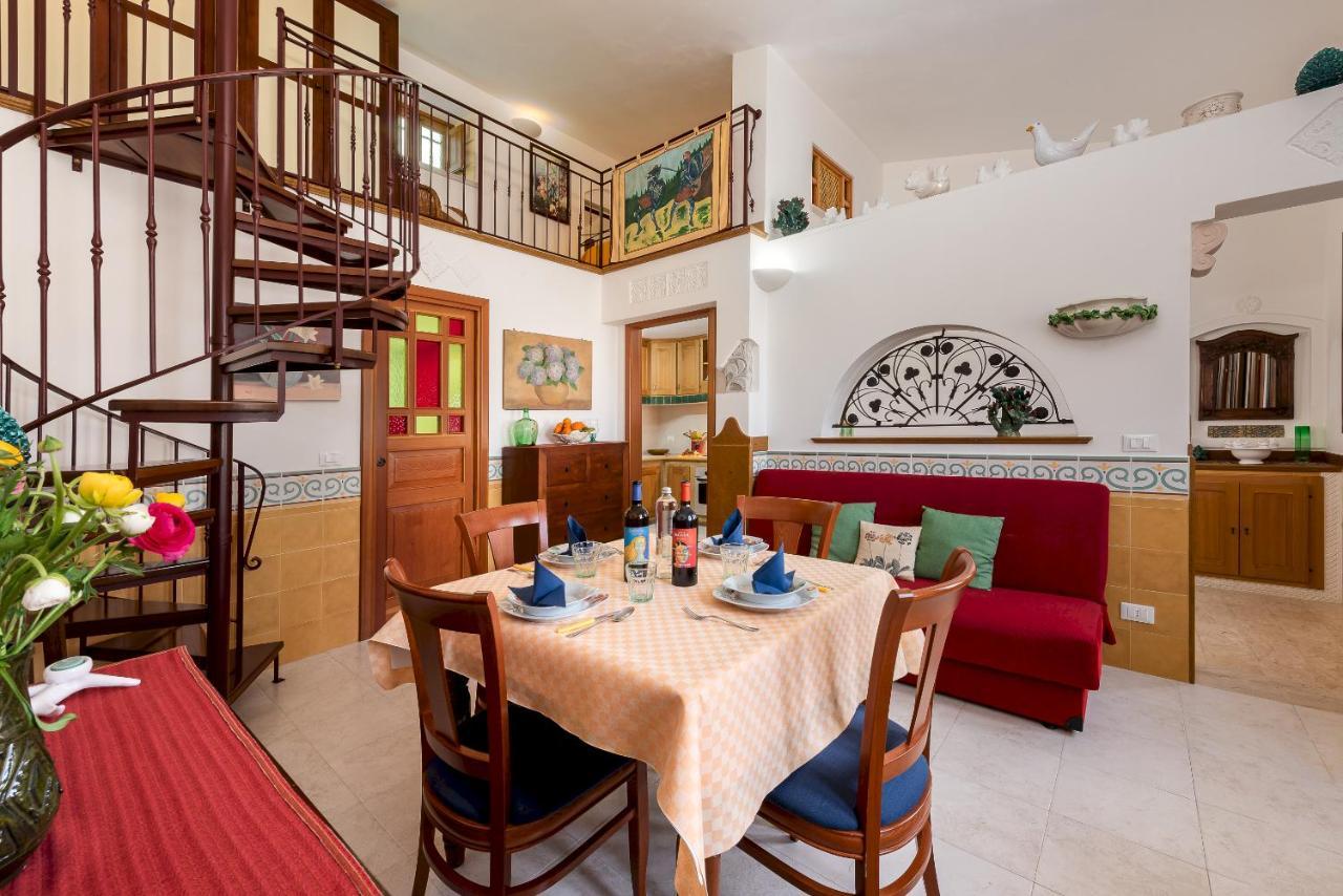 I Tre Golfi - Appartamenti A 300 Mt Dal Mare سان فيتو لو كابو المظهر الخارجي الصورة